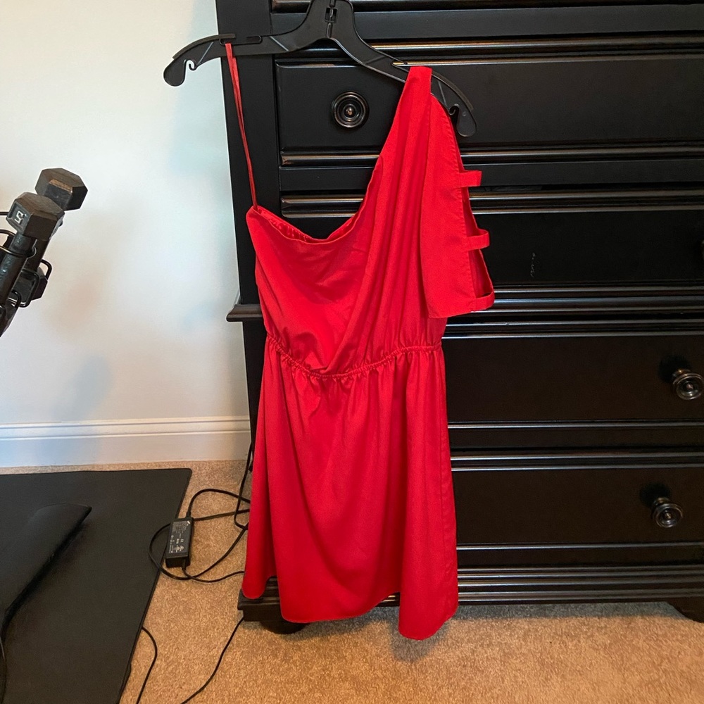 Vguc size small red one shoulder Gianni Bini dress